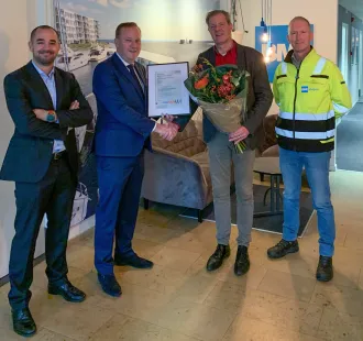 Remise officielle de la certification